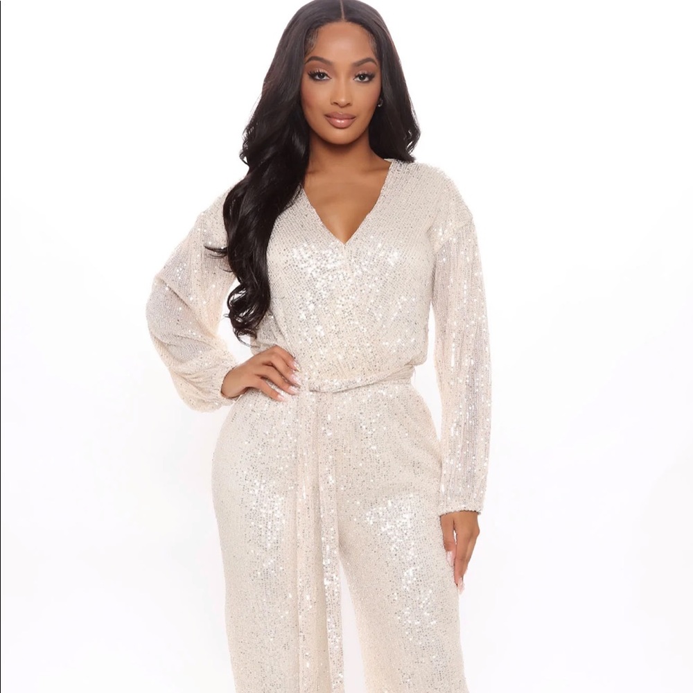 Fashion Nova! NWT Sequin Belted Jumpsuit Silver, Size L
